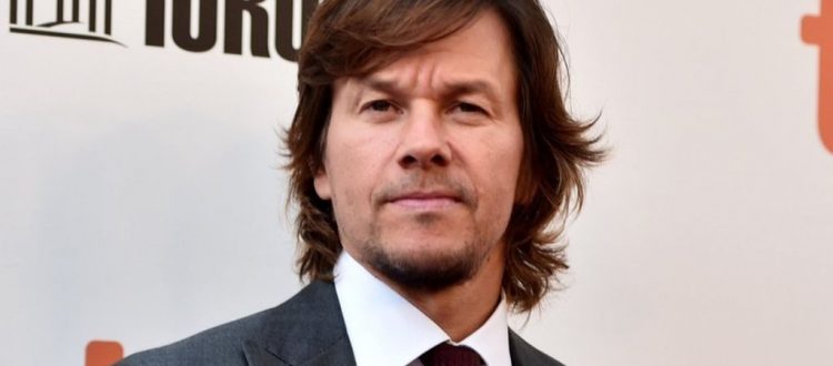 Wahlberg Pays Tribute To 2010 Disaster In Deepwater Horizon
